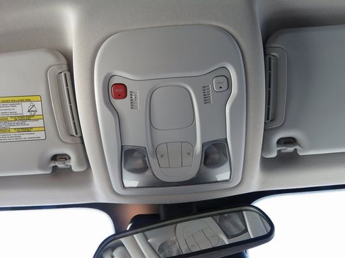 Used 2023 Jeep Renegade Latitude image 27