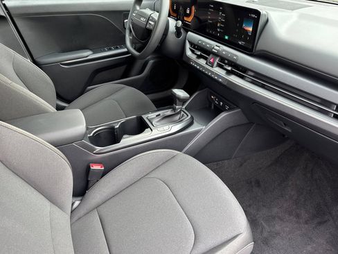 New 2026 Kia K4 FWD image 15