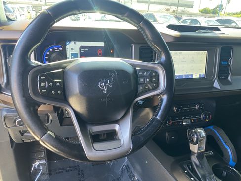 Used 2022 Ford Bronco Outer Banks AWD/4WD image 23