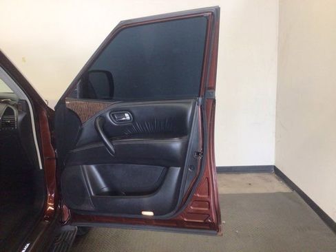 Used 2018 Nissan Armada Platinum w/ Captain Seat Package AWD/4WD image 9