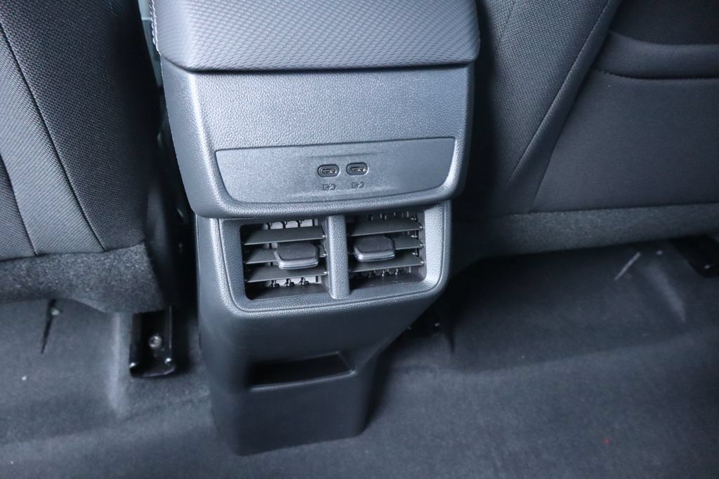 New 2027 Chevrolet Equinox LT FWD image 19