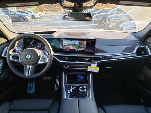 New 2026 BMW X6 M60i image 8