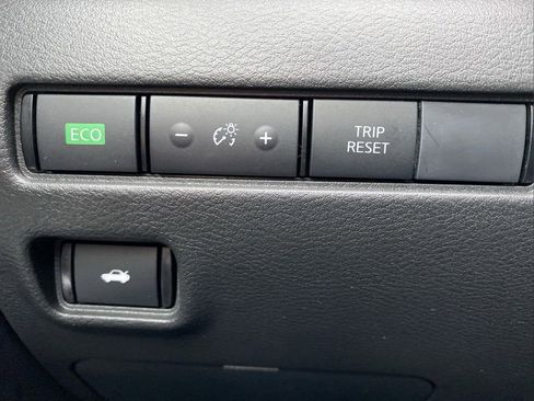 New 2025 Nissan Sentra SR w/ Lighting Package image 22