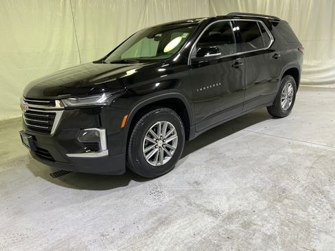 Used 2023 Chevrolet Traverse LT FWD image 6
