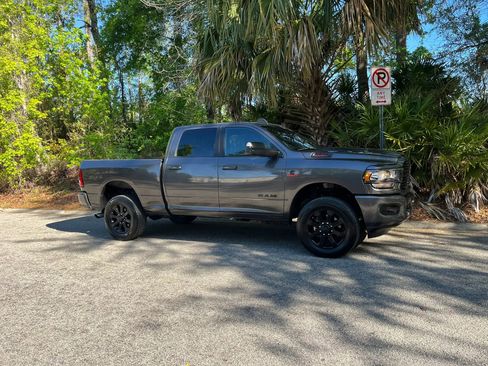 Used 2022 RAM 2500 Big Horn w/ Level C Equiment Group AWD/4WD image 4