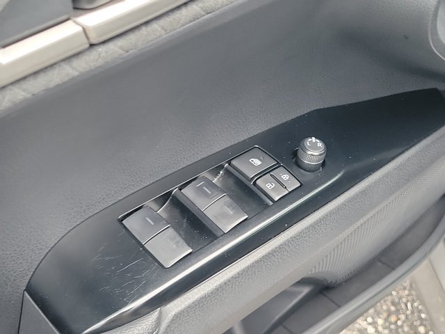 Used 2025 Toyota Camry XLE FWD image 16