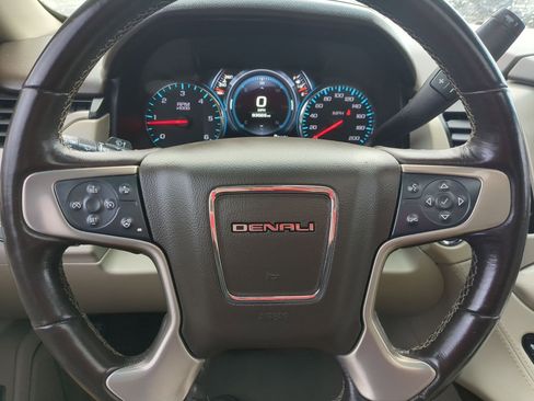 Used 2019 GMC Yukon Denali image 16
