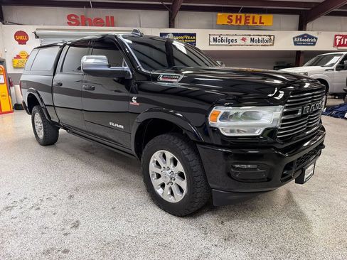 Used 2019 RAM 2500 Laramie AWD/4WD image 11