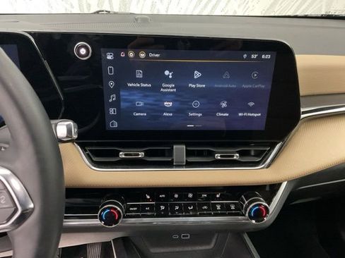 Certified 2025 Chevrolet Equinox ACTIV w/ Safety and Technology Package image 17