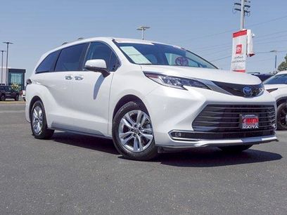 Certified 2023 Toyota Sienna Limited