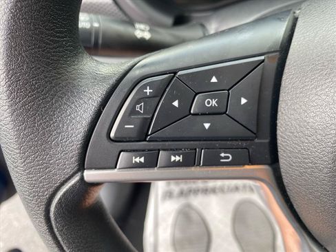Used 2023 Nissan Kicks SV FWD image 15