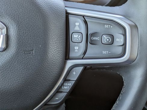 Used 2025 RAM 1500 Big Horn AWD/4WD image 29
