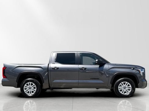 Used 2025 Toyota Tundra SR5 RWD image 2