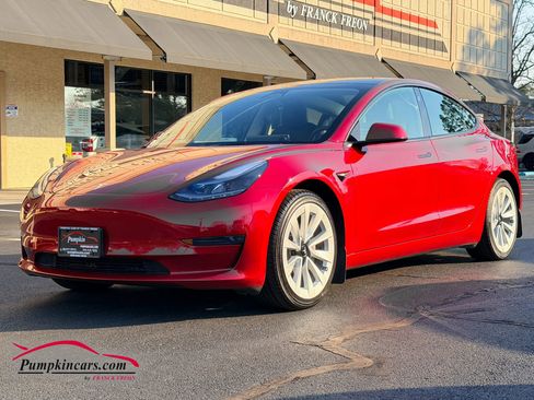 Used 2023 Tesla Model 3 Standard Range image 2