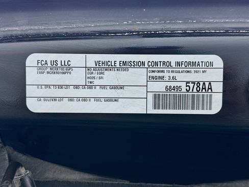 Used 2021 Jeep Gladiator Sport image 20