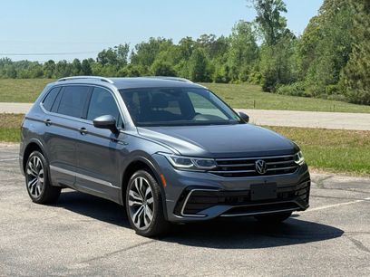 Used 2022 Volkswagen Tiguan SEL R-Line