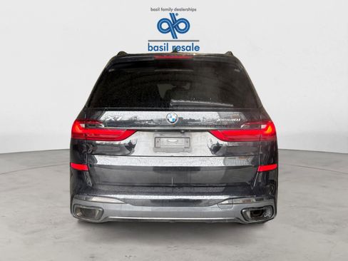 Used 2021 BMW X7 xDrive40i w/ M Sport Package AWD/4WD image 4