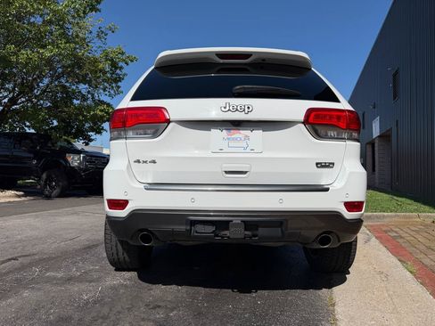 Used 2018 Jeep Grand Cherokee Limited AWD/4WD image 6