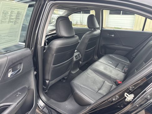 Used 2017 Honda Accord EX-L image 18