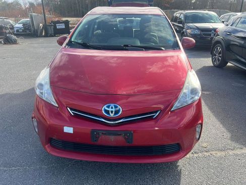 Used 2012 Toyota Prius V Five image 2
