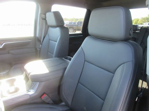 New 2026 GMC Sierra 2500 SLT image 14