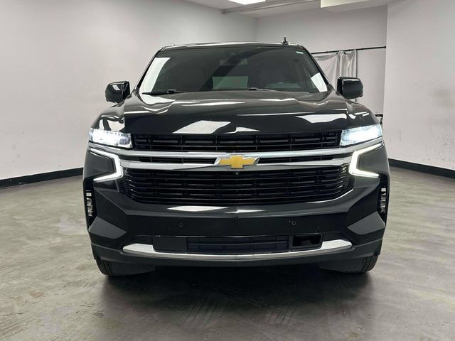 Used 2022 Chevrolet Suburban LT w/ LT Signature Plus Package AWD/4WD image 11