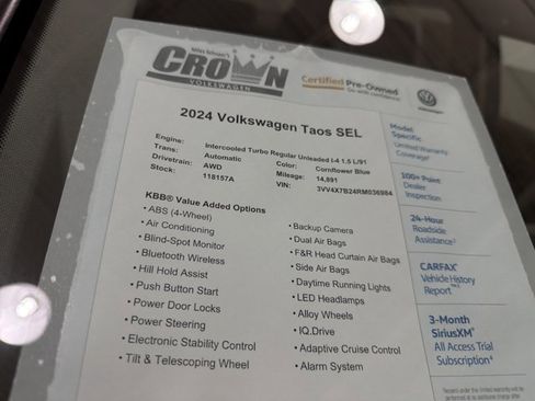 Certified 2024 Volkswagen Taos SEL image 40
