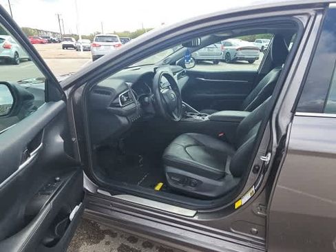 Used 2024 Toyota Camry XSE image 10