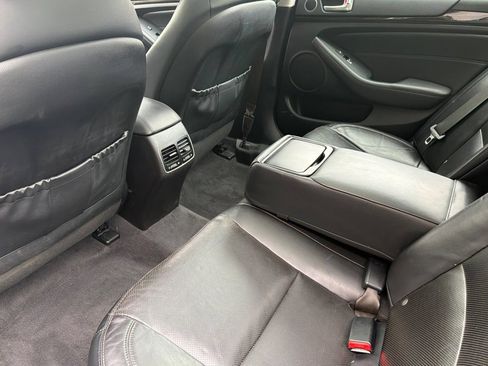 Used 2015 Kia Cadenza Premium w/ Luxury Package FWD image 12