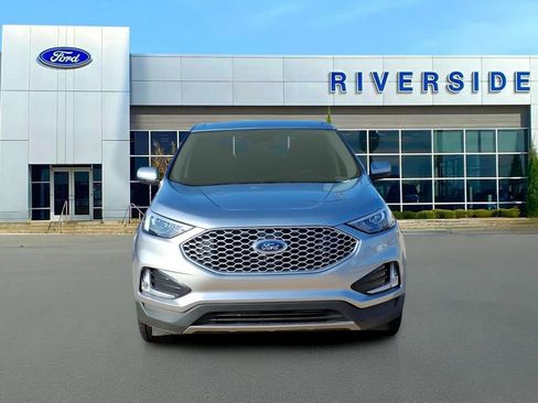 Used 2024 Ford Edge SEL w/ Convenience Package AWD/4WD image 2
