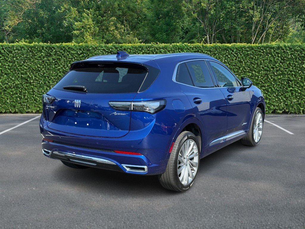 Used 2025 Buick Envision Avenir AWD/4WD image 3