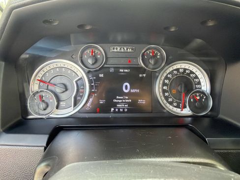 Used 2013 RAM 1500 Laramie w/ Convenience Group AWD/4WD image 11