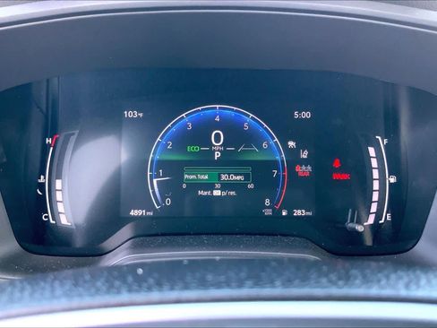 Used 2026 Toyota Corolla SE FWD image 25