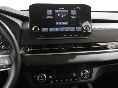 Used 2022 Mitsubishi Outlander SE image 9