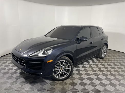 Used 2023 Porsche Cayenne S Platinum image 1