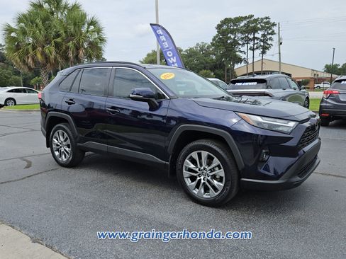 Used 2024 Toyota RAV4 XLE Premium FWD image 7