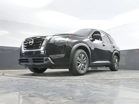 Used 2025 Nissan Pathfinder SV AWD/4WD image 47