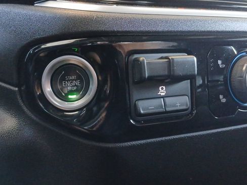 Used 2022 Chevrolet Silverado 1500 LT w/ Texas Edition Plus image 17