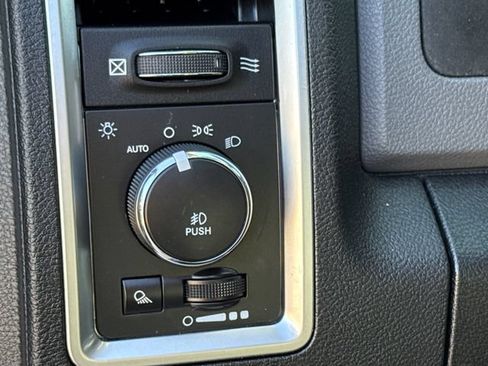 Used 2015 RAM 1500 Lone Star AWD/4WD image 20