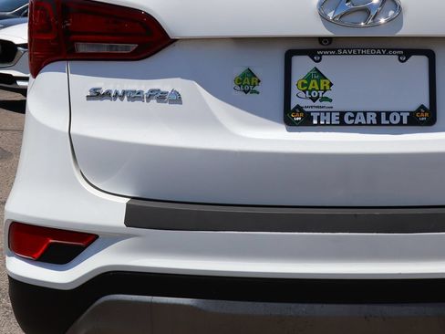 Used 2017 Hyundai Santa Fe Sport FWD image 19