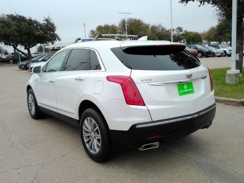 Used 2017 Cadillac XT5 Luxury w/ Driver Awareness Package image 13
