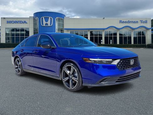 Used 2024 Honda Accord Sport image 1