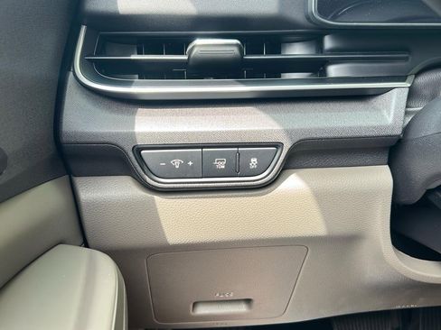New 2026 Kia Carnival EX FWD image 27