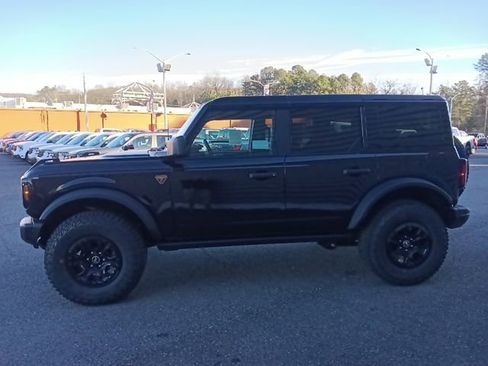 New 2025 Ford Bronco Badlands w/ Sasquatch Package AWD/4WD image 6