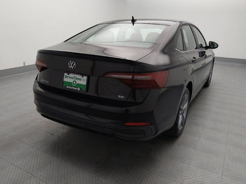 Used 2024 Volkswagen Jetta SE FWD image 7
