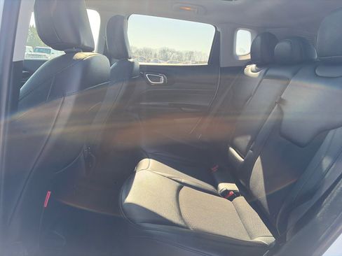 Used 2022 Jeep Compass Trailhawk w/ Sun and Sound Group image 31