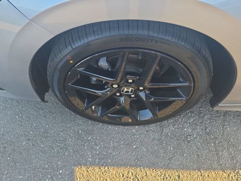 Used 2024 Honda Civic Sport image 24