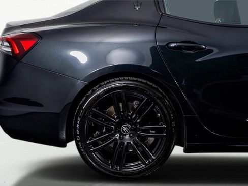Used 2022 Maserati Ghibli Modena image 8