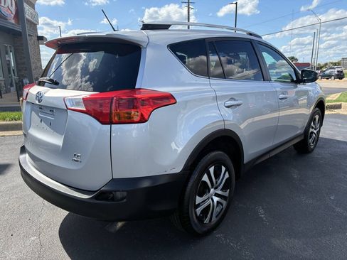 Used 2013 Toyota RAV4 LE AWD/4WD image 3