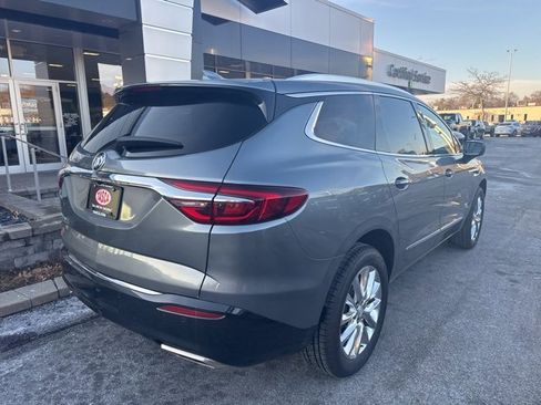 Used 2020 Buick Enclave Premium w/ Sun and Sites Package image 5